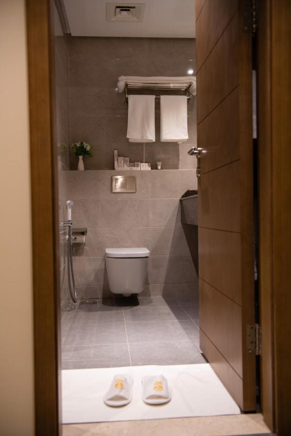 Rozana Hotel Маскат Екстериор снимка