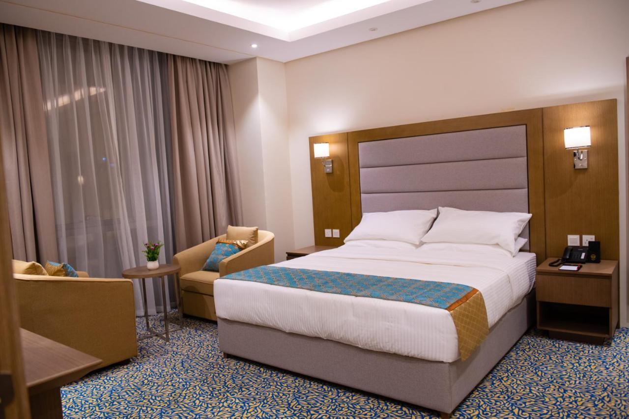 Rozana Hotel Маскат Екстериор снимка