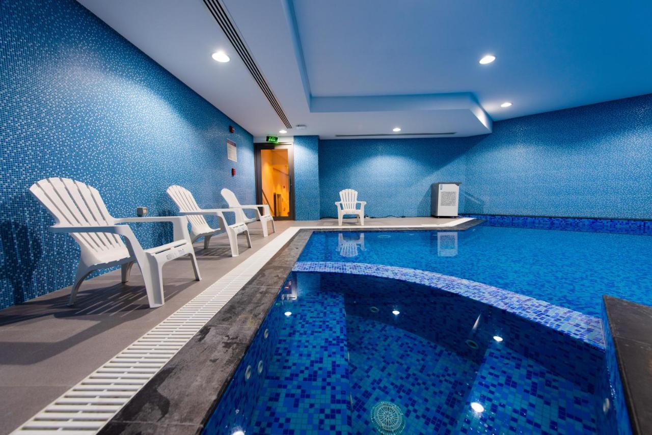 Rozana Hotel Маскат Екстериор снимка
