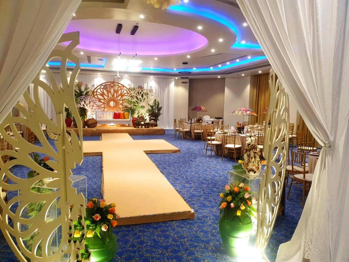 Rozana Hotel Маскат Екстериор снимка