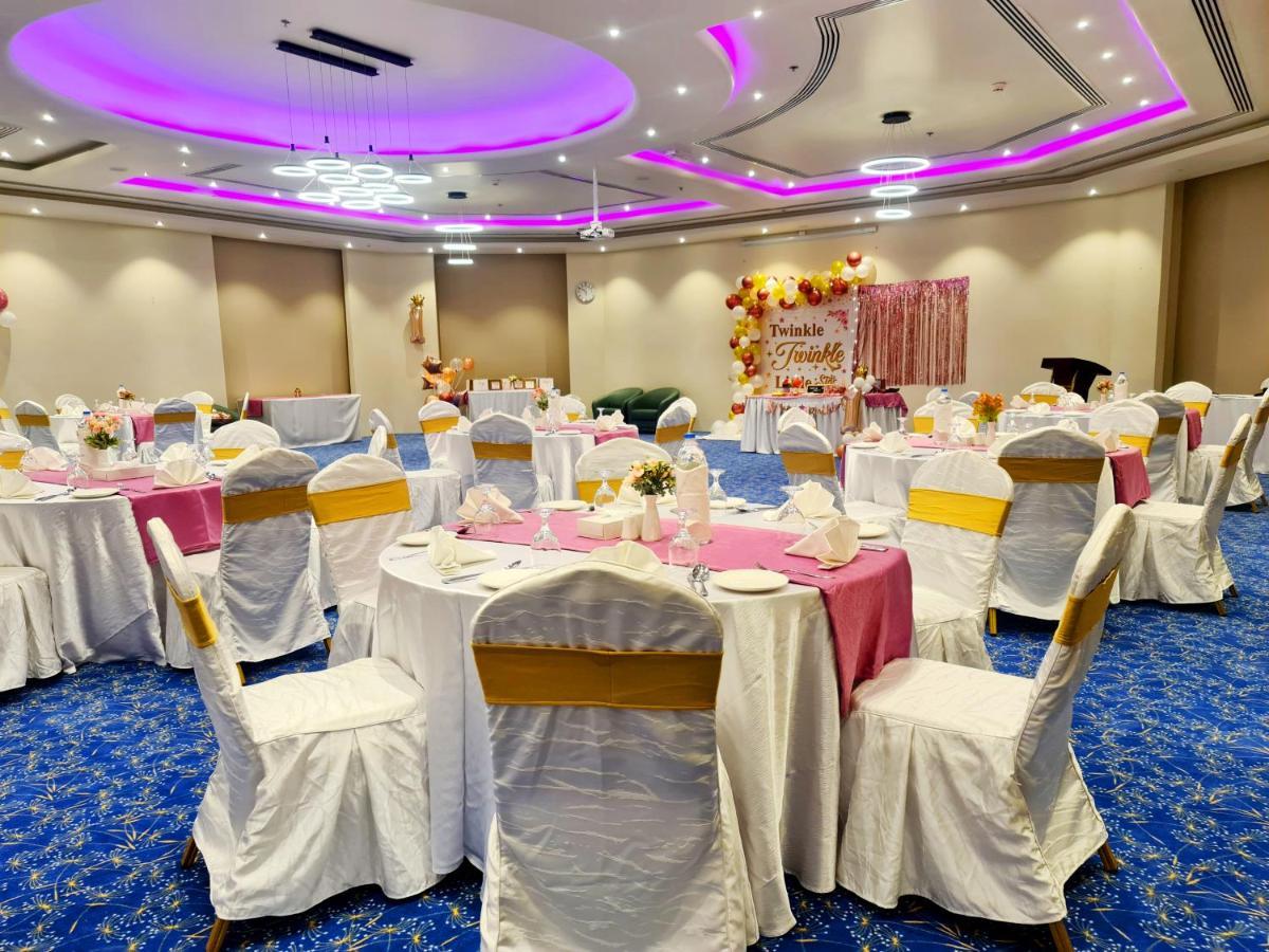 Rozana Hotel Маскат Екстериор снимка